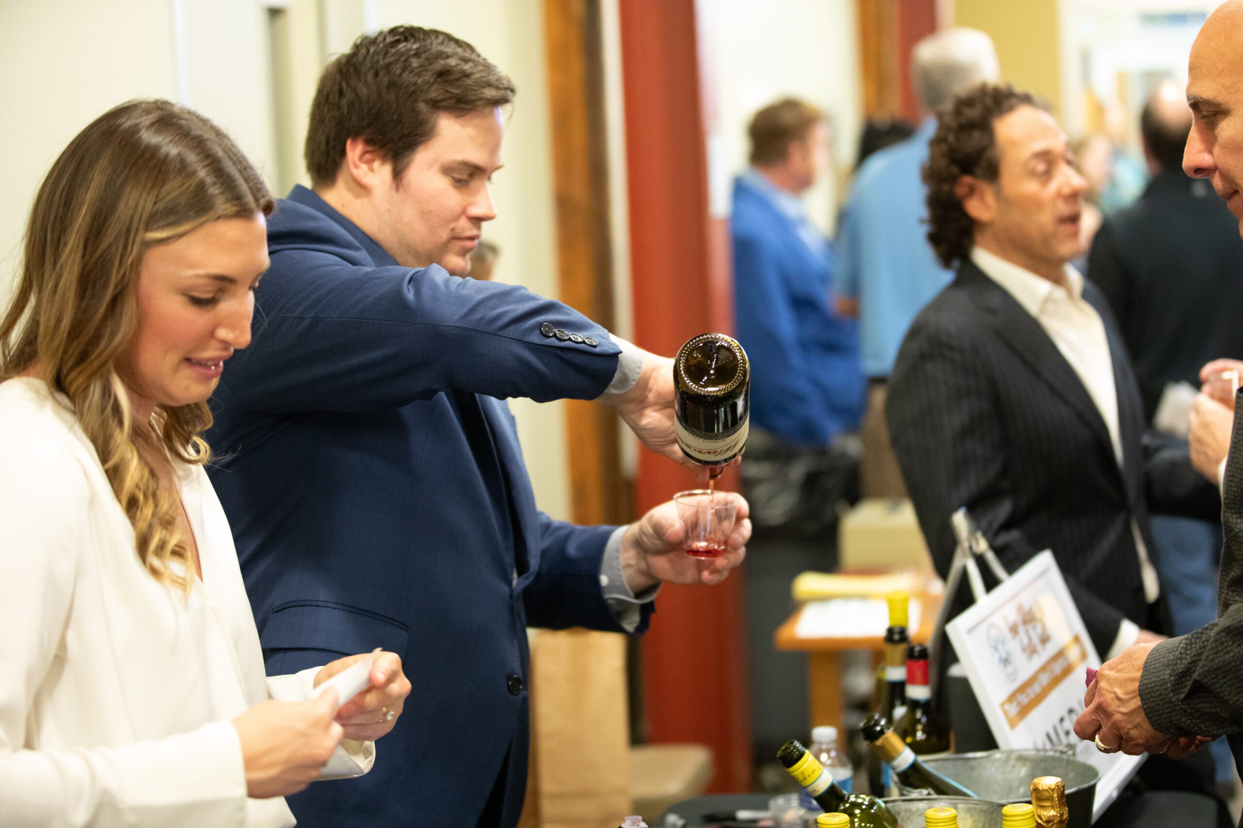 Cancer Bridges Wine event-photo by Dave Hochendoner-EOS 5D Mark IV2024_04_268188